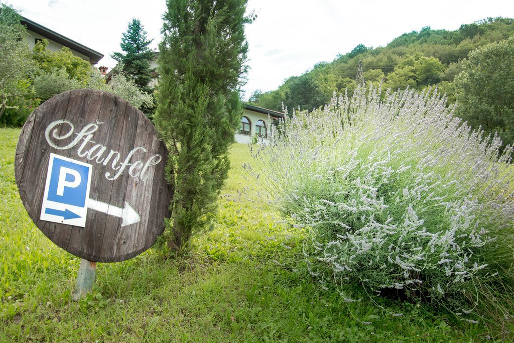 Villa Turisticna Kmetija Stanfel Podsabotin Exterior foto